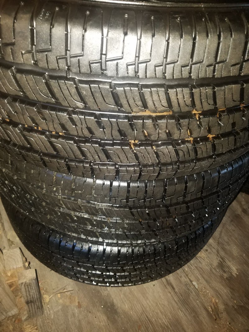 Amigos tire shop