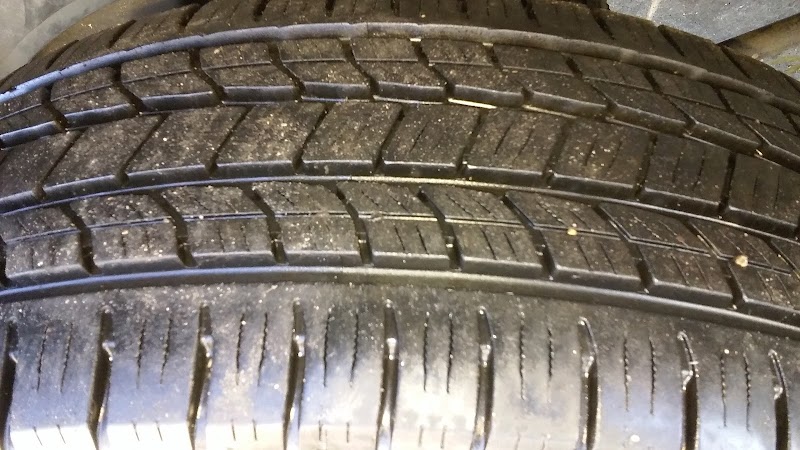 Amigos tire shop