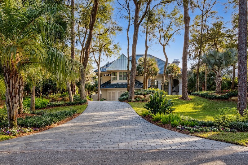 Beautiful Blooms Landscaping