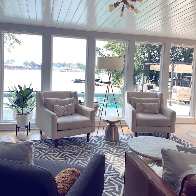 Phoenix Deluxe Cleaning, LLC