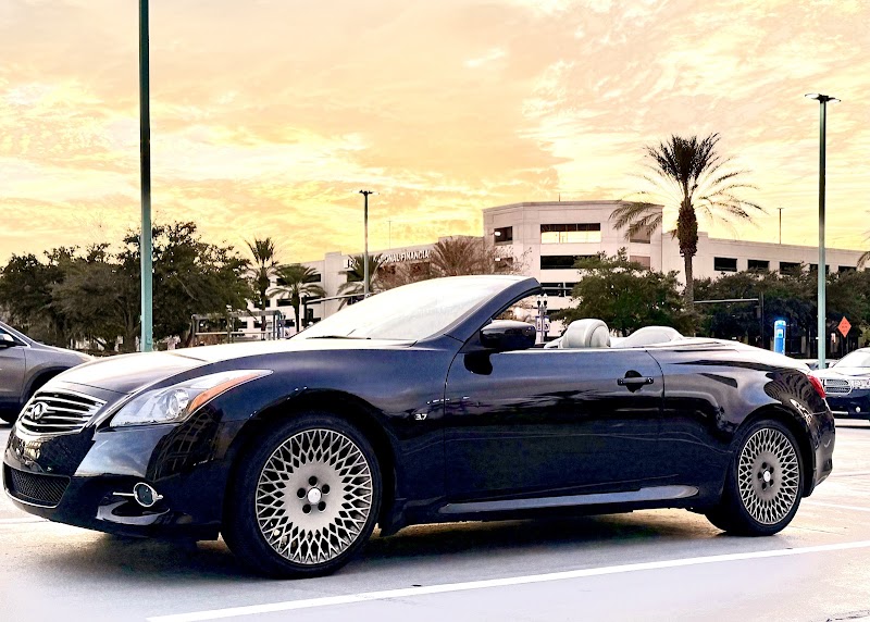 Hugh's Riverside Automotive