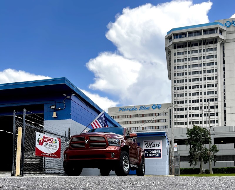 Maxi's Mechanics Auto Repair & Service - Riverside